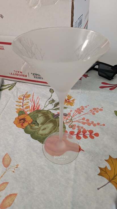 Belvedere Other - Belvedere Vodka Frosted Martini Glass Tree Design